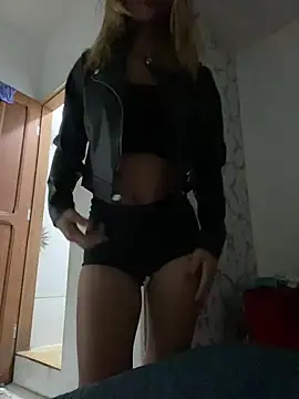 Carolinen online show from 01-30-25, 05:52