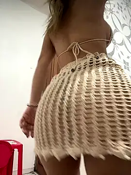 Carolinen online show from 09-20-25, 06:42