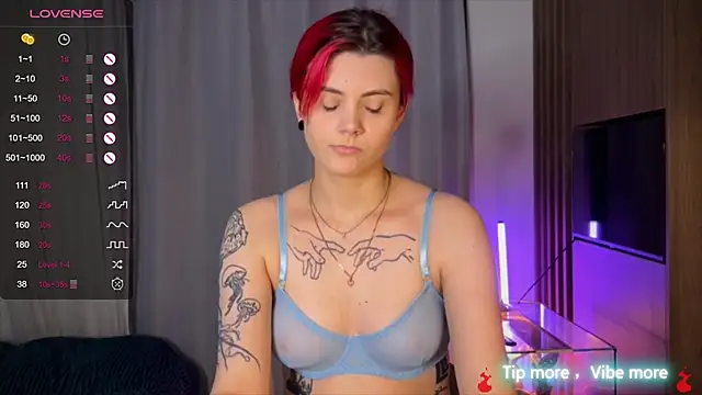 Snapshot of HarpyWitch chatting on 12-11-24, 07:57 HarpyWitch online show from 12-11-24, 07:57