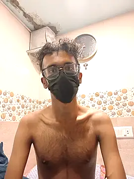 Snapshot of mackyjam chatting on 10-30-25, 02:18 mackyjam online show from 10-30-25, 02:18