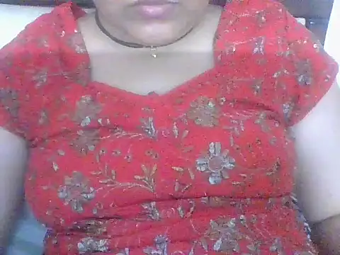 Snapshot of santurmom chatting on 07-02-26, 02:56 santurmom online show from 07-02-26, 02:56