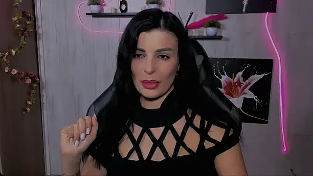 Snapshot of KayWuds chatting on 02-09-25, 05:22 KayWuds online show from 02-09-25, 05:22