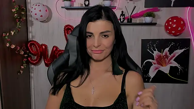 Snapshot of KayWuds chatting on 02-18-25, 04:16 KayWuds online show from 02-18-25, 04:16