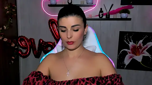 Snapshot of KayWuds chatting on 03-11-25, 07:25 KayWuds online show from 03-11-25, 07:25