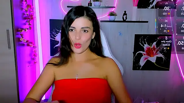 Snapshot of KayWuds chatting on 09-23-25, 05:10 KayWuds online show from 09-23-25, 05:10