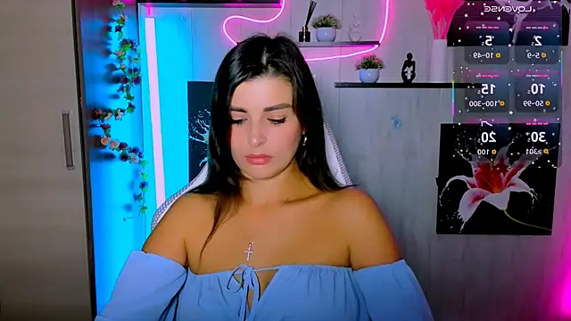 Snapshot of KayWuds chatting on 09-29-25, 05:23 KayWuds online show from 09-29-25, 05:23