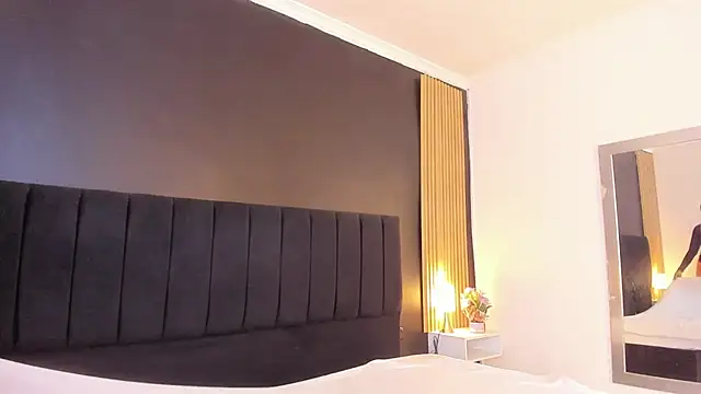 sweetsofia18 online show from 09-25-25, 11:14