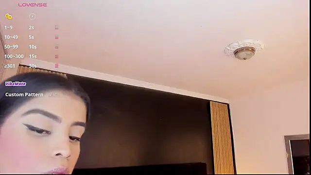 sweetsofia18 online show from 11-22-25, 11:26