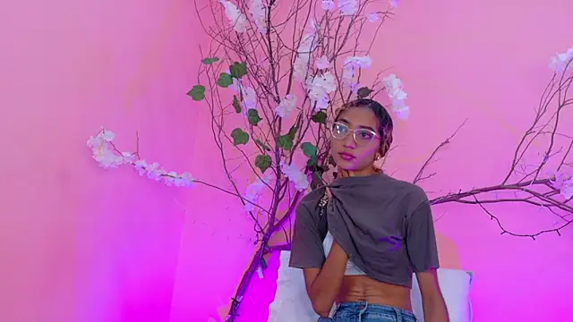 Charlotte Love10 online show from 03-17-26, 11:46