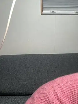 Snapshot of -x_MIU_x chatting on 02-05-26, 10:09 -x MIU x online show from 02-05-26, 10:09