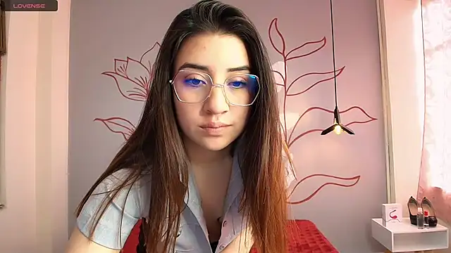 Snapshot of Aly_Cute_ chatting on 12-18-24, 03:11 Aly Cute online show from 12-18-24, 03:11