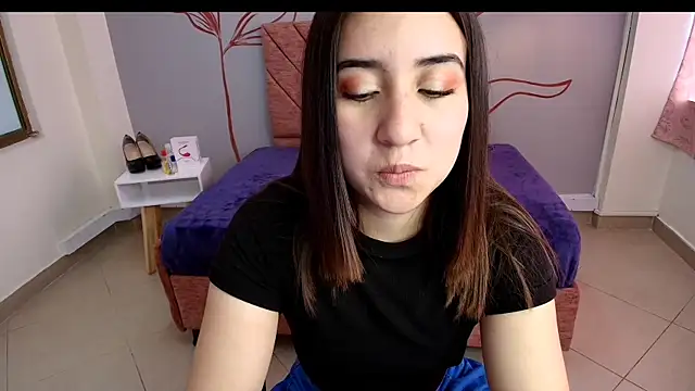 Snapshot of Aly_Cute_ chatting on 01-30-25, 03:19 Aly Cute online show from 01-30-25, 03:19