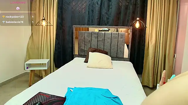 Snapshot of Aly_Cute_ chatting on 03-15-25, 10:33 Aly Cute online show from 03-15-25, 10:33