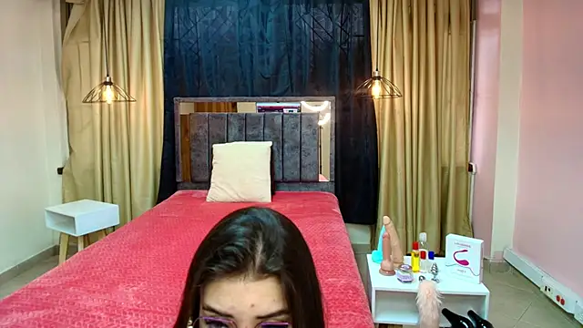 Snapshot of Aly_Cute_ chatting on 03-22-25, 11:53 Aly Cute online show from 03-22-25, 11:53