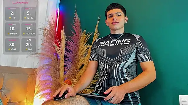 Snapshot of Nathaniel_Park chatting on 09-18-25, 04:47 Nathaniel Park online show from 09-18-25, 04:47