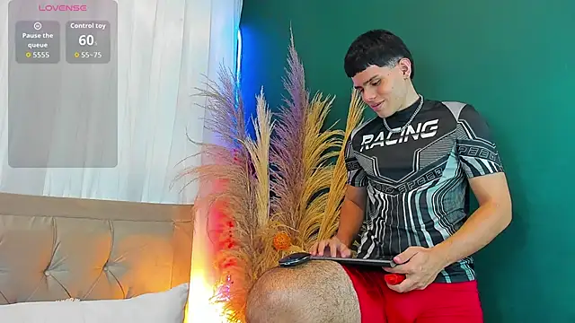 Snapshot of Nathaniel_Park chatting on 10-01-25, 10:49 Nathaniel Park online show from 10-01-25, 10:49