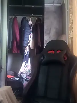 Veronica-Celie online show from 11-17-25, 06:41