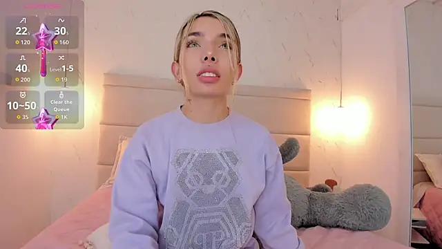 Snapshot of Mollymoon1 chatting on 12-04-25, 07:44 Mollymoon1 online show from 12-04-25, 07:44