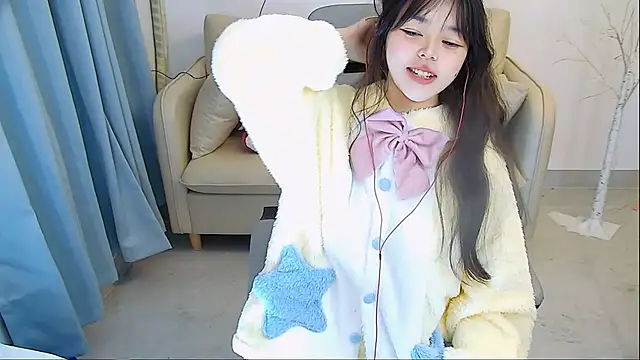 Snapshot of mango-a chatting on 12-21-24, 12:27 mango-a online show from 12-21-24, 12:27