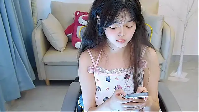 Snapshot of mango-a chatting on 12-29-24, 06:35 mango-a online show from 12-29-24, 06:35