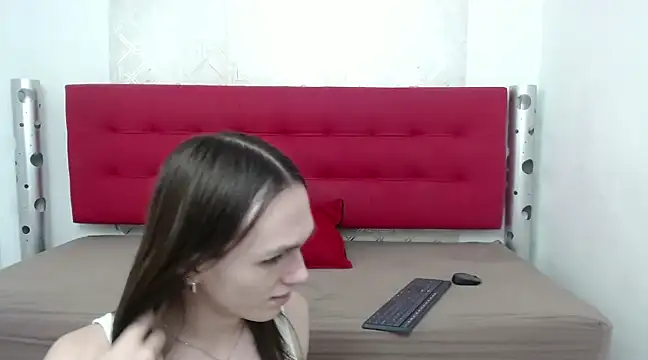 Snapshot of Celestial_Queen_ chatting on 01-15-25, 12:36 Celestial Queen online show from 01-15-25, 12:36