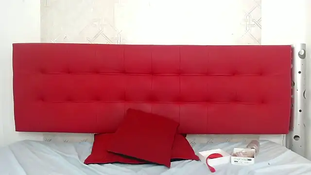 Snapshot of Celestial_Queen_ chatting on 02-24-25, 03:20 Celestial Queen online show from 02-24-25, 03:20