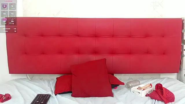 Snapshot of Celestial_Queen_ chatting on 02-26-25, 04:03 Celestial Queen online show from 02-26-25, 04:03