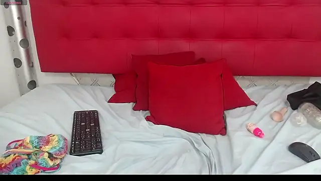 Snapshot of Celestial_Queen_ chatting on 03-03-25, 11:00 Celestial Queen online show from 03-03-25, 11:00