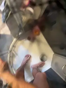 lescro95  online show from 04-03-26, 08:45