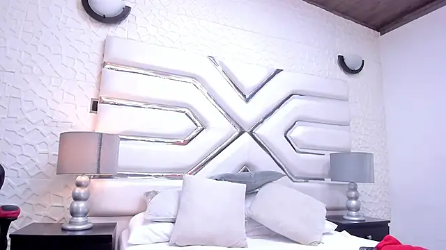 Snapshot of MalorySweet chatting on 01-02-25, 12:13 MalorySweet online show from 01-02-25, 12:13