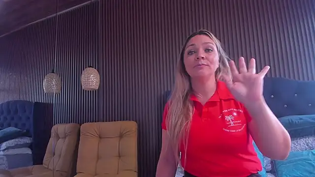 Snapshot of MalorySweet chatting on 02-26-25, 11:52 MalorySweet online show from 02-26-25, 11:52