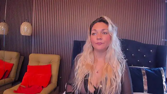 Snapshot of MalorySweet chatting on 05-29-26, 12:36 MalorySweet online show from 05-29-26, 12:36