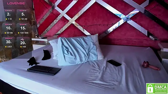 Snapshot of madame_ibby chatting on 02-08-25, 09:24 madame ibby online show from 02-08-25, 09:24