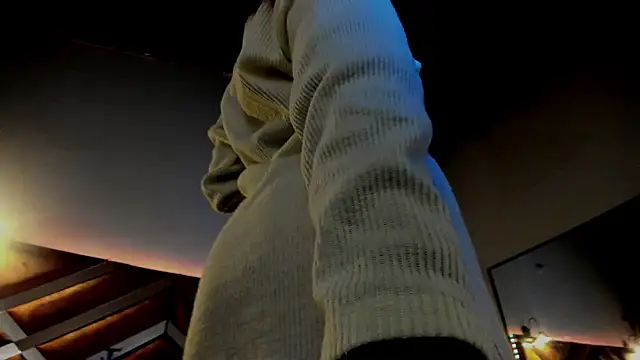 Snapshot of madame_ibby chatting on 12-18-25, 01:06 madame ibby online show from 12-18-25, 01:06