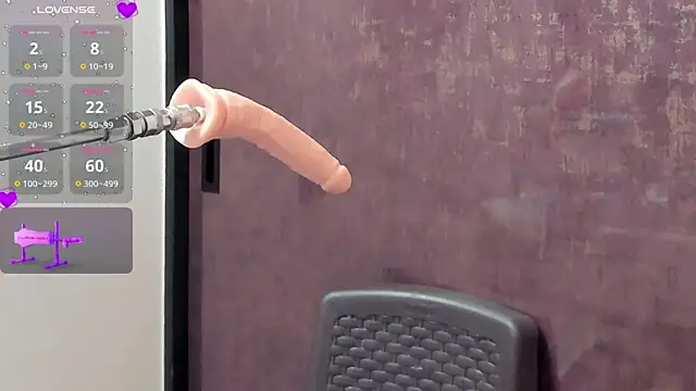 Snapshot of doll_bella_ chatting on 02-08-25, 07:59 doll bella online show from 02-08-25, 07:59