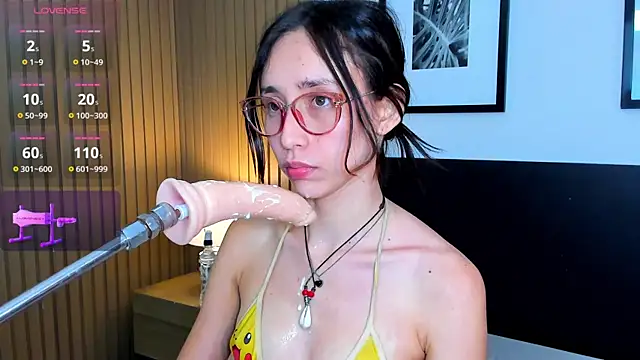 doll bella  online show from 04-02-26, 01:47