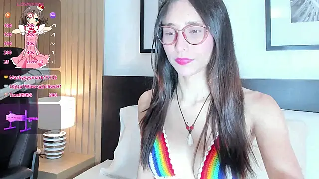 Snapshot of doll_bella_ chatting on 06-26-26, 08:02 doll bella online show from 06-26-26, 08:02