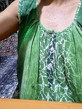 Melody Shyla online show from 10-25-25, 09:42