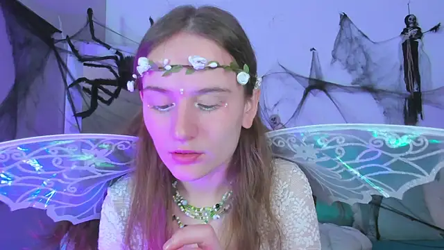 L1ittle kitty  online show from 10-31-25, 06:25