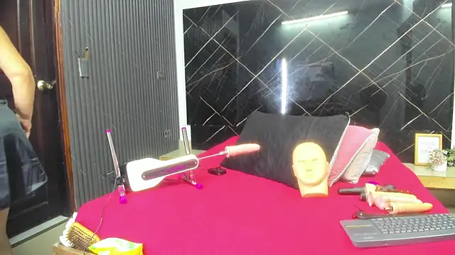 cloee-rabbyt online show from 10-10-25, 11:20