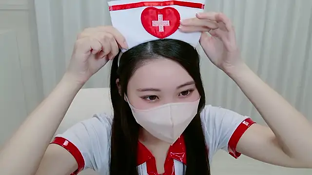 Snapshot of yuki_room chatting on 11-05-25, 01:11 yuki room online show from 11-05-25, 01:11