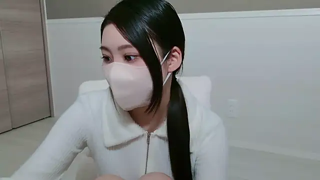 Snapshot of yuki_room chatting on 01-18-26, 02:15 yuki room online show from 01-18-26, 02:15