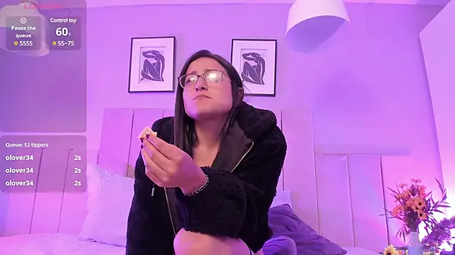 Lucy Williiams online show from 01-30-25, 09:04