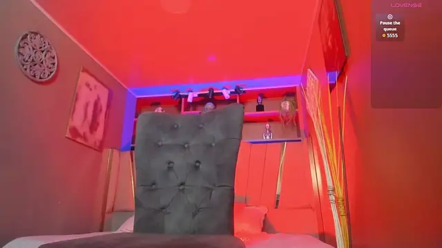 Lucy Williiams online show from 10-30-25, 11:33