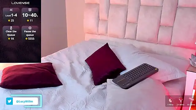 Lucy Williiams online show from 03-04-26, 07:42