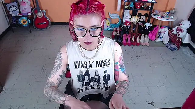 MissMiia2 online show from 01-30-25, 04:02