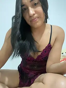 Snapshot of cleolimahot3 chatting on 01-11-25, 01:16 cleolimahot3 online show from 01-11-25, 01:16