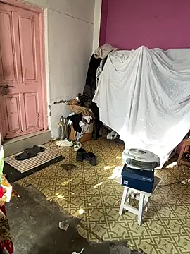 Snapshot of alburt_1996 chatting on 01-12-26, 03:56 alburt 1996 online show from 01-12-26, 03:56