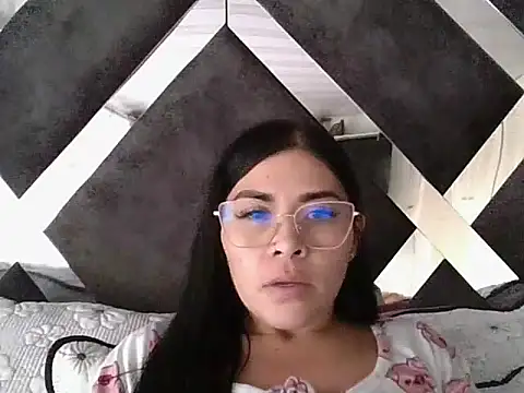 PERLA LOVE SEXY online show from 11-04-25, 08:52