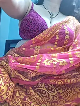 Snapshot of Raja_Ranii chatting on 02-26-26, 02:27 Raja Ranii online show from 02-26-26, 02:27